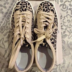 Rothy's Lace Sneakers Black and Tan Patterned Sneakers